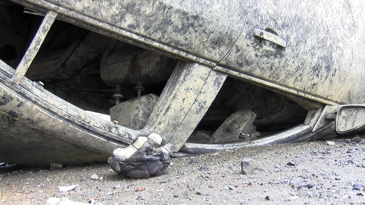 alibey-barajinda-su-cekilince-otomobil-ortaya-cikti-7