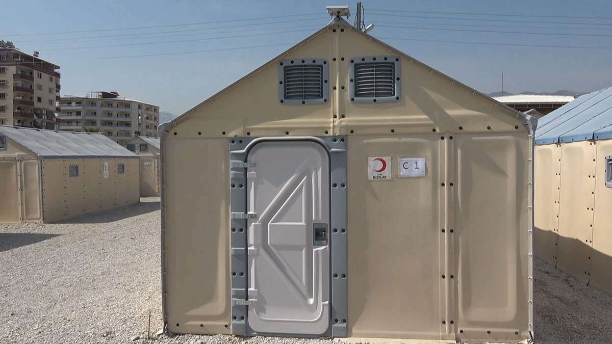 deprem-bolgesi-isvec-cadirlari-5