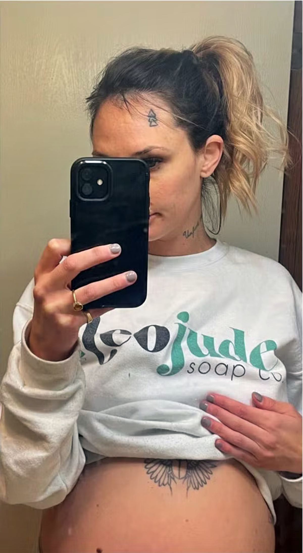 anne-sutunden-sabun-yapti-1