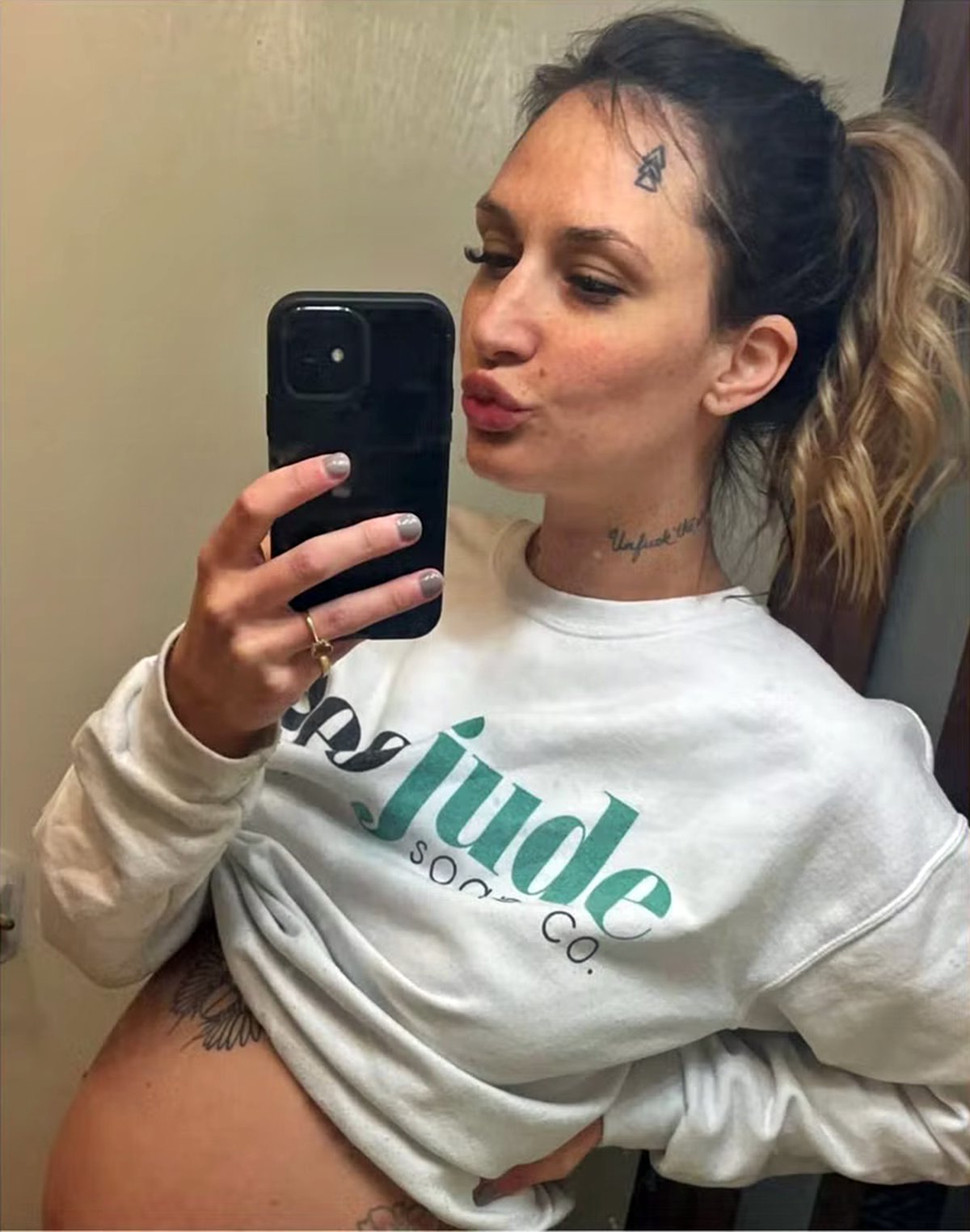 anne-sutunden-sabun-yapti-2