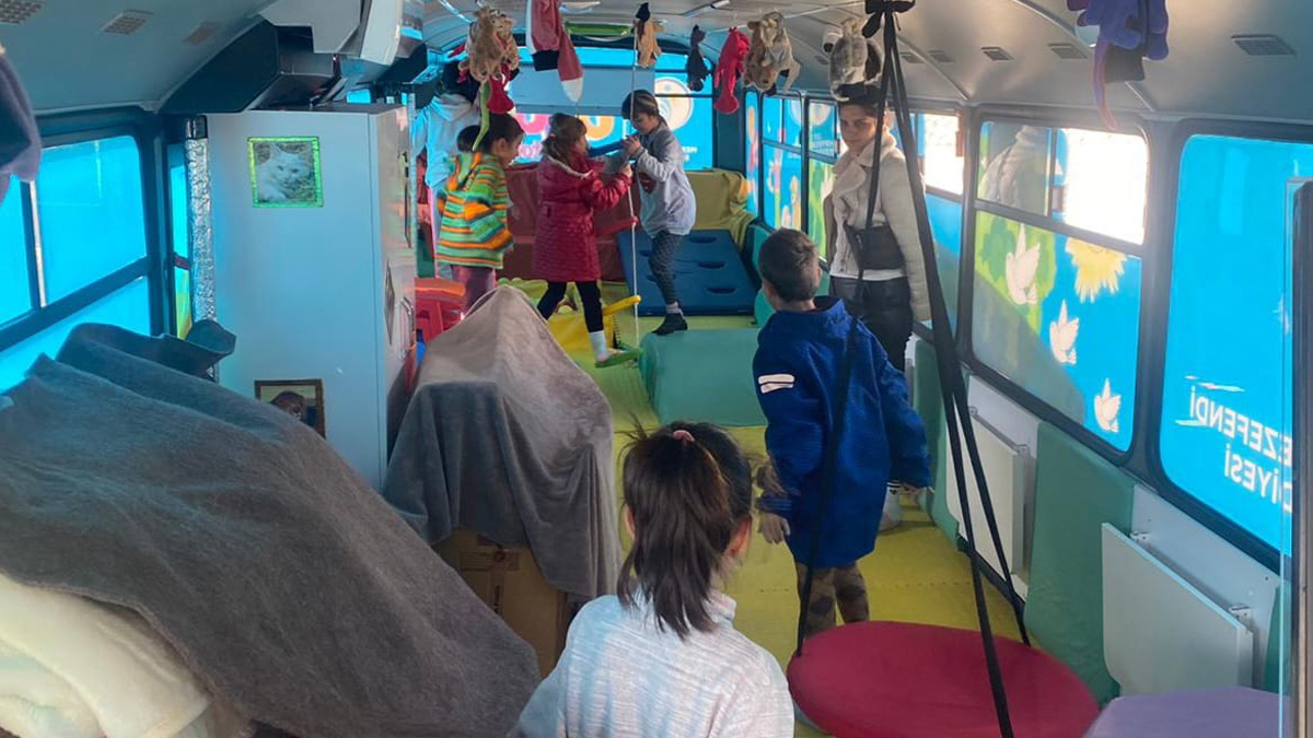 merkezefendi-belediyesi-tum-imkanlariyla-afetzedelerin-yaninda-1