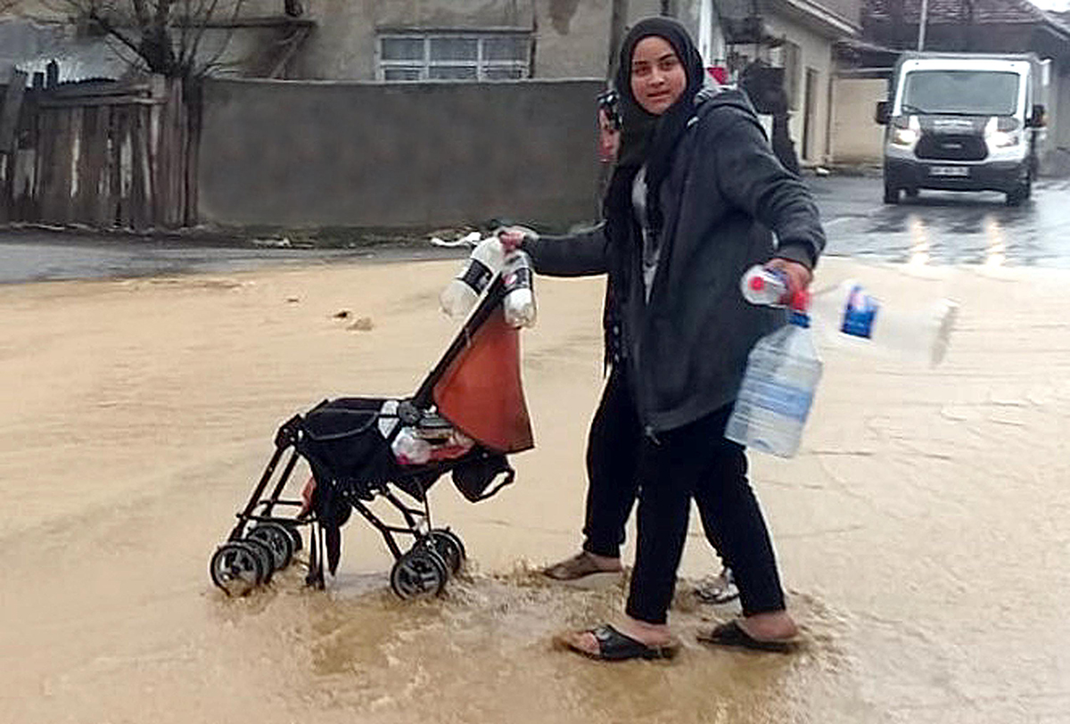 malatyada-rogar-tasti-cadde-gole-dondu-4609-dhaphoto5-copy