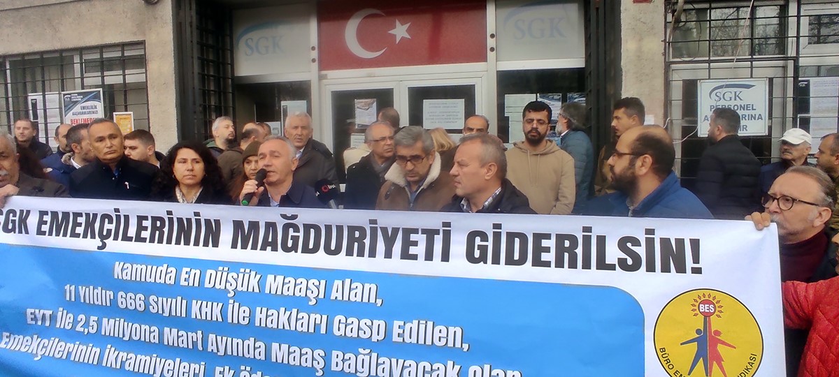 sgk-calisanlari-is-birakti