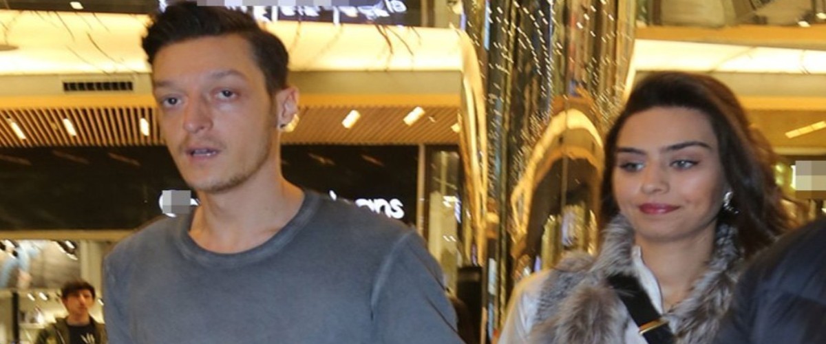 mesut özil alışverişte