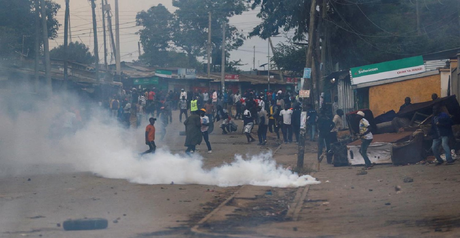 Kenya dolar bozdurun uyarısı