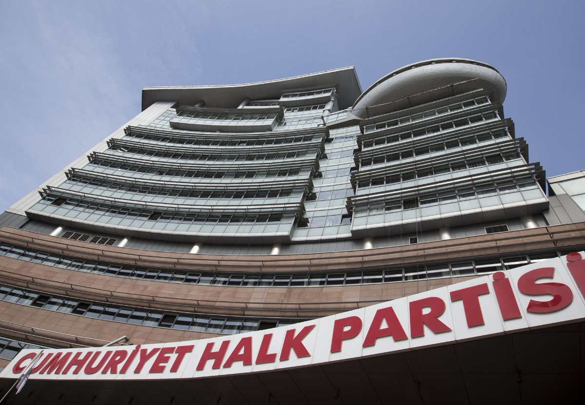 ünlü ekonomist aday