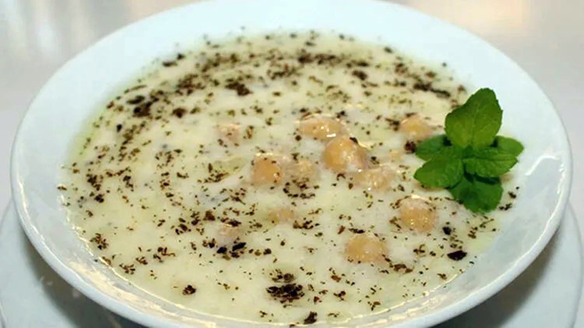 nohutlu-yogurt-corbasi-tarifi