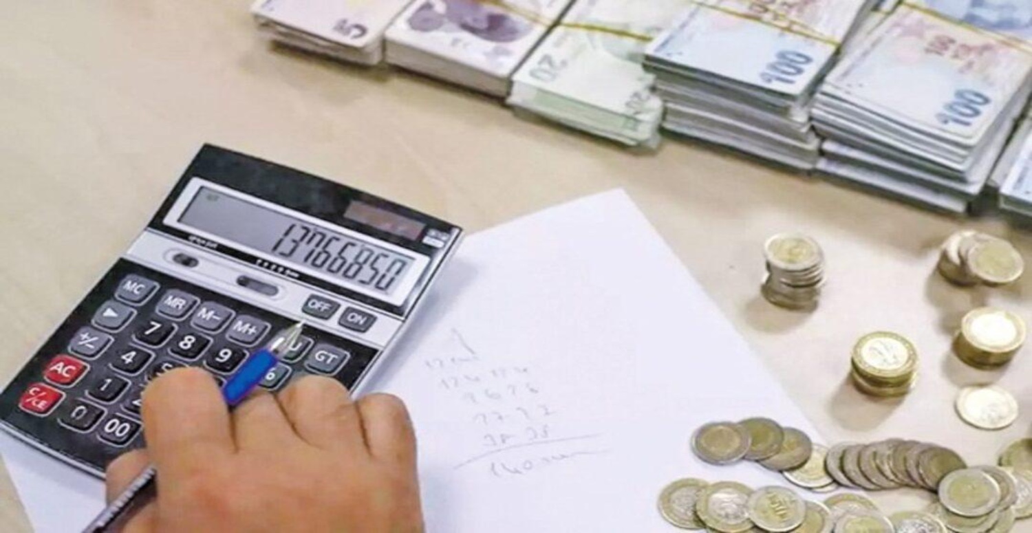 Bakanlık, Bağ-Kur çalışanlarının emeklilik koşullarını Sosyal Güvenlik Kurumu (SGK) üyeleriyle eşitlemek için çalışmalara başladı.