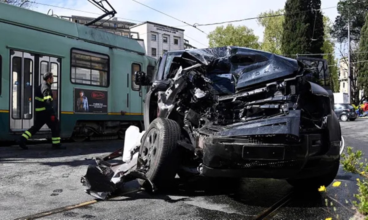 immobile-traffic-accident-5