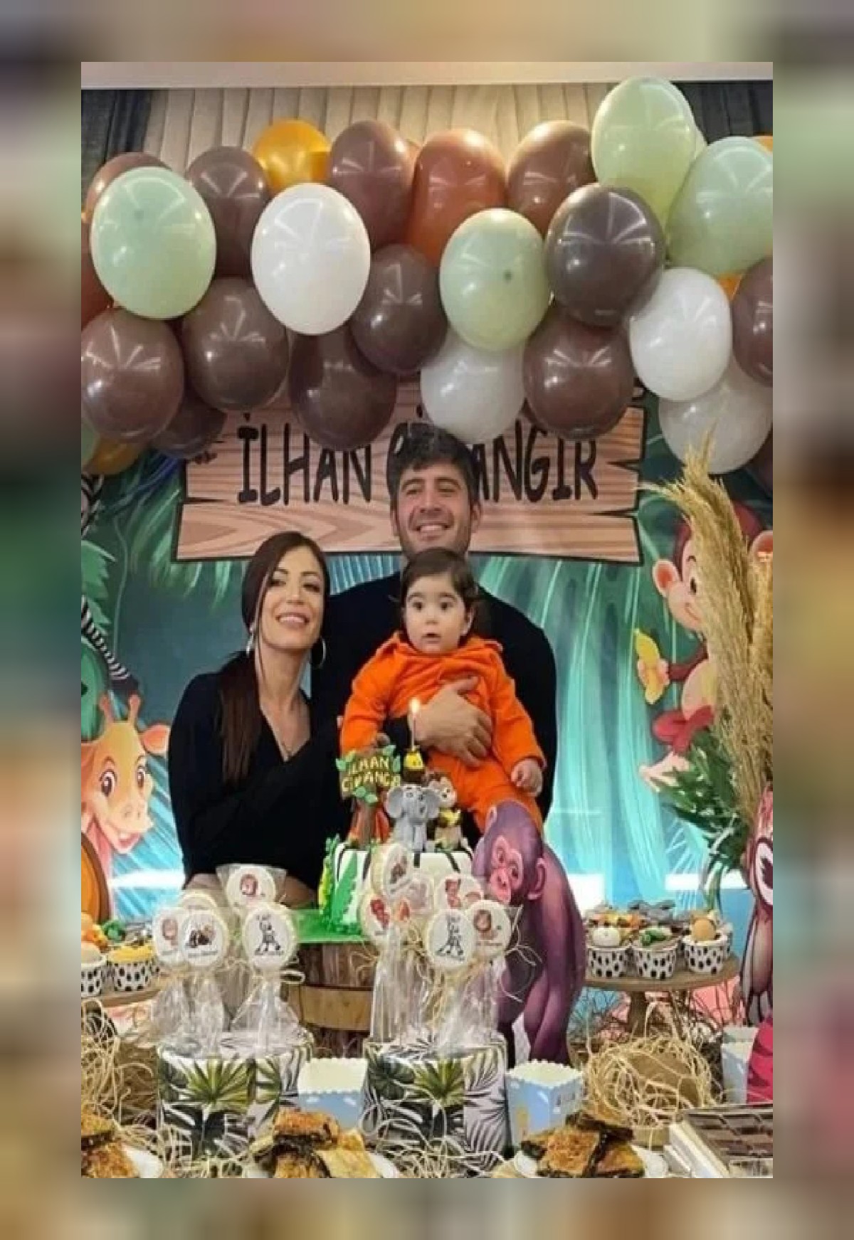 Cihangir Ceyhan oğlu ve eşi