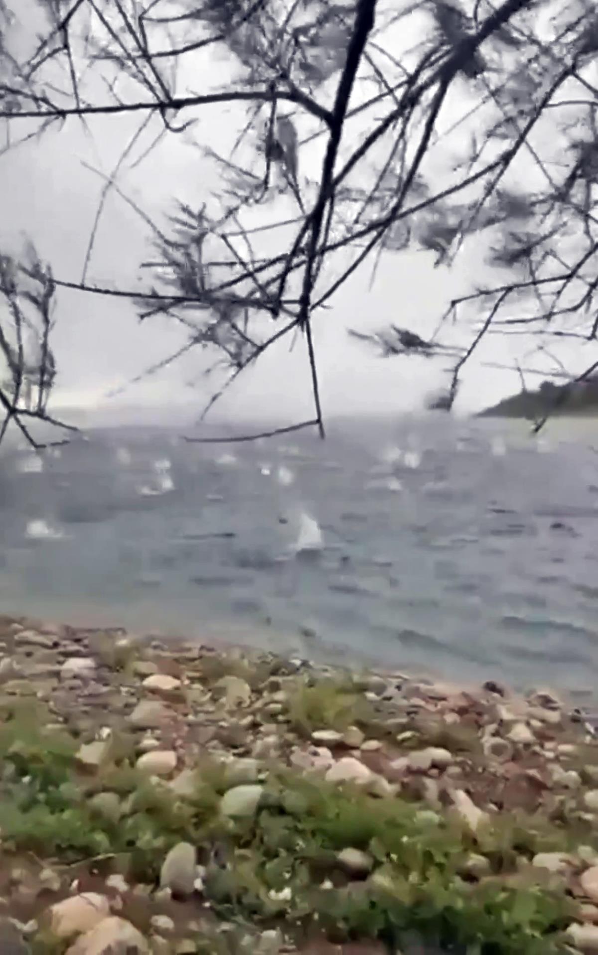 diyarbakir-siddetli-dolu-yagisi-1