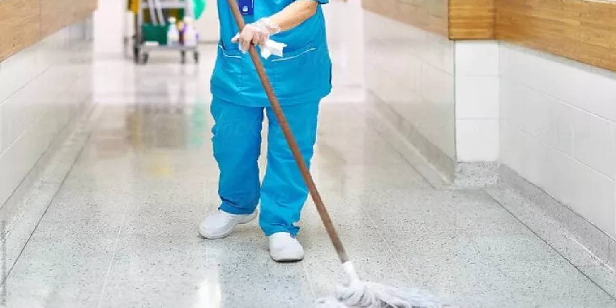 temizlik-personeli-1