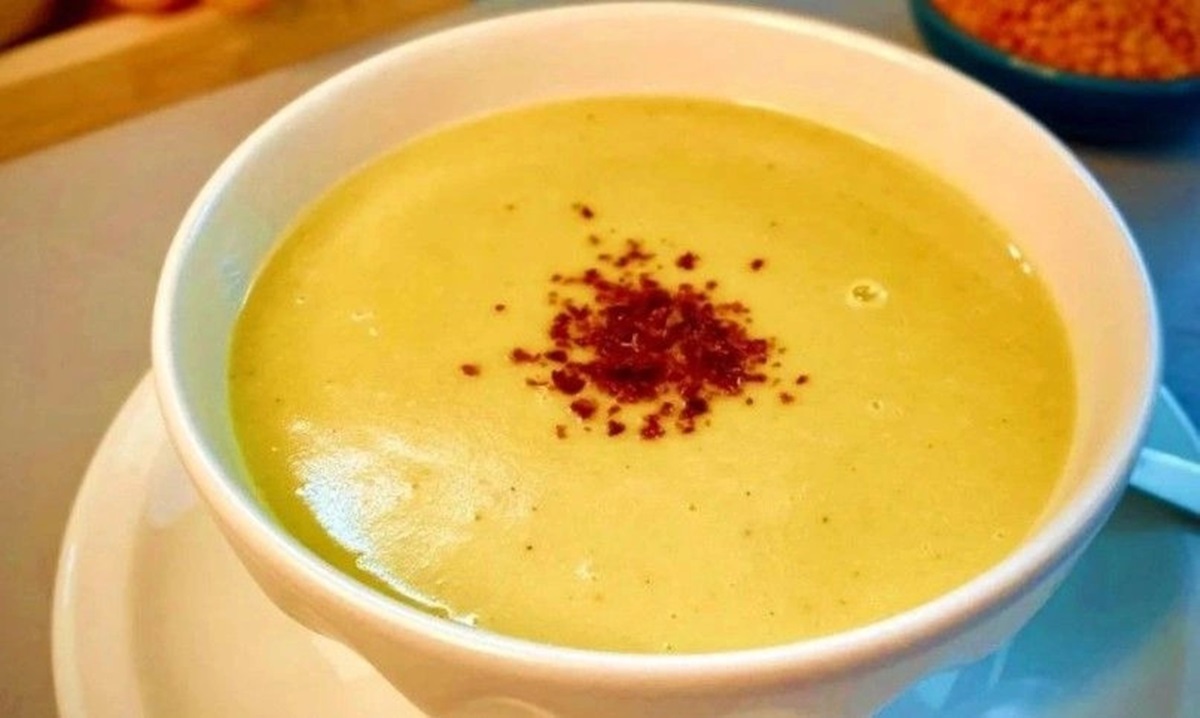 lezzetli-mercimek-corbasi-yapimi