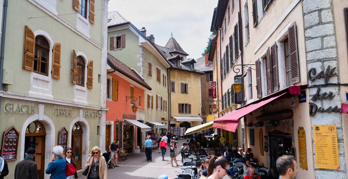 fransa-annecy-sokaklari