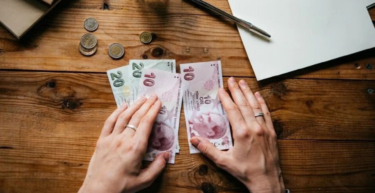 18-26 yaş aralığına nakit destek