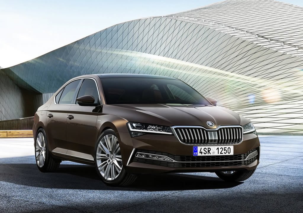 makyajli-2020-skoda-superb-1-1