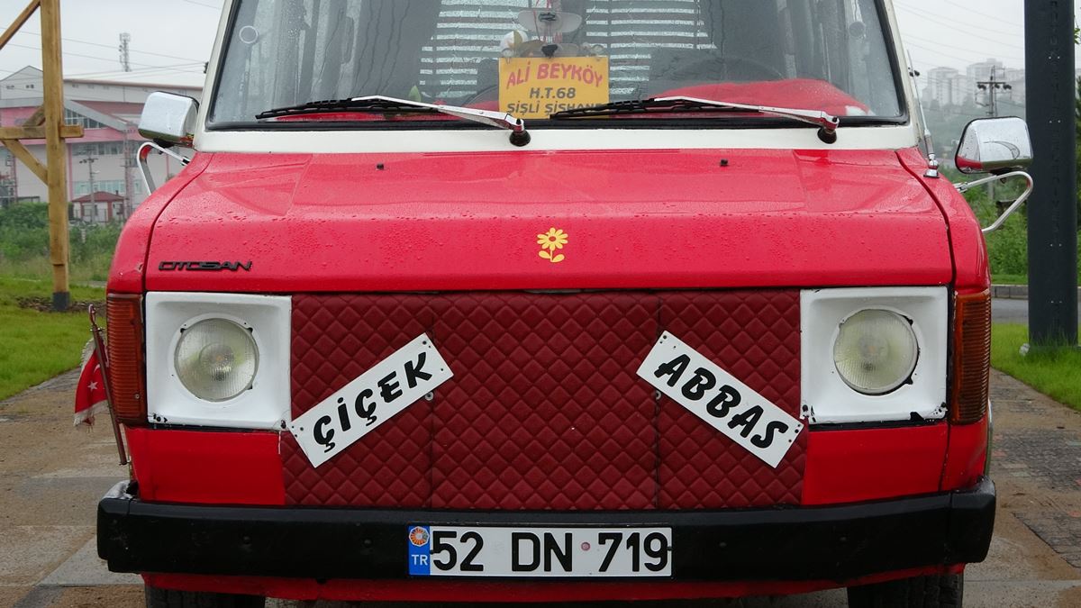 hurdadan-aldi-cicek-abbas-minibusu-yapti-3