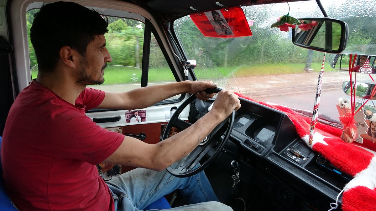 hurdadan-aldi-cicek-abbas-minibusu-yapti-8