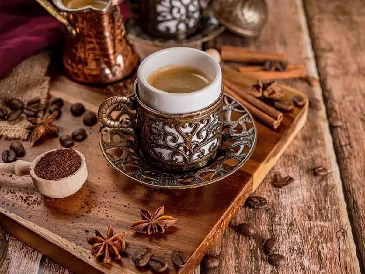 kakaolu-tarcinli-turk-kahvesi