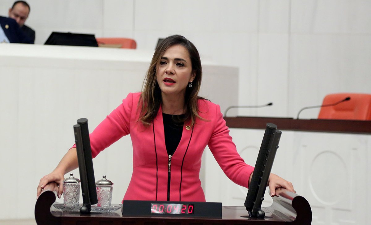 gamze-akkus-ilgezdi-chp-e1673171755608