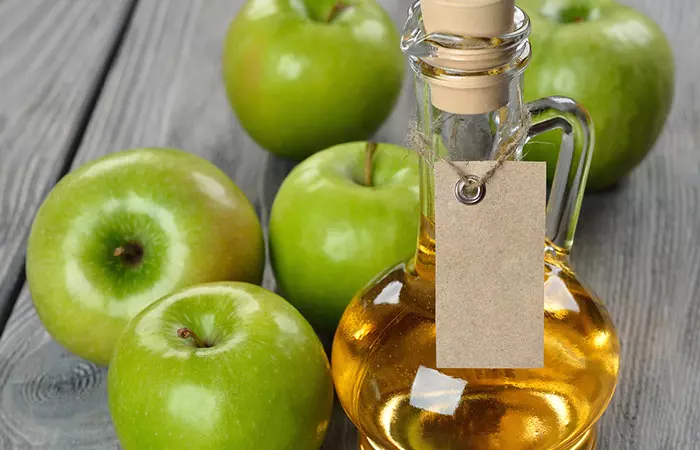 apple-cider-vinegar-and-lemon-jpg.webp
