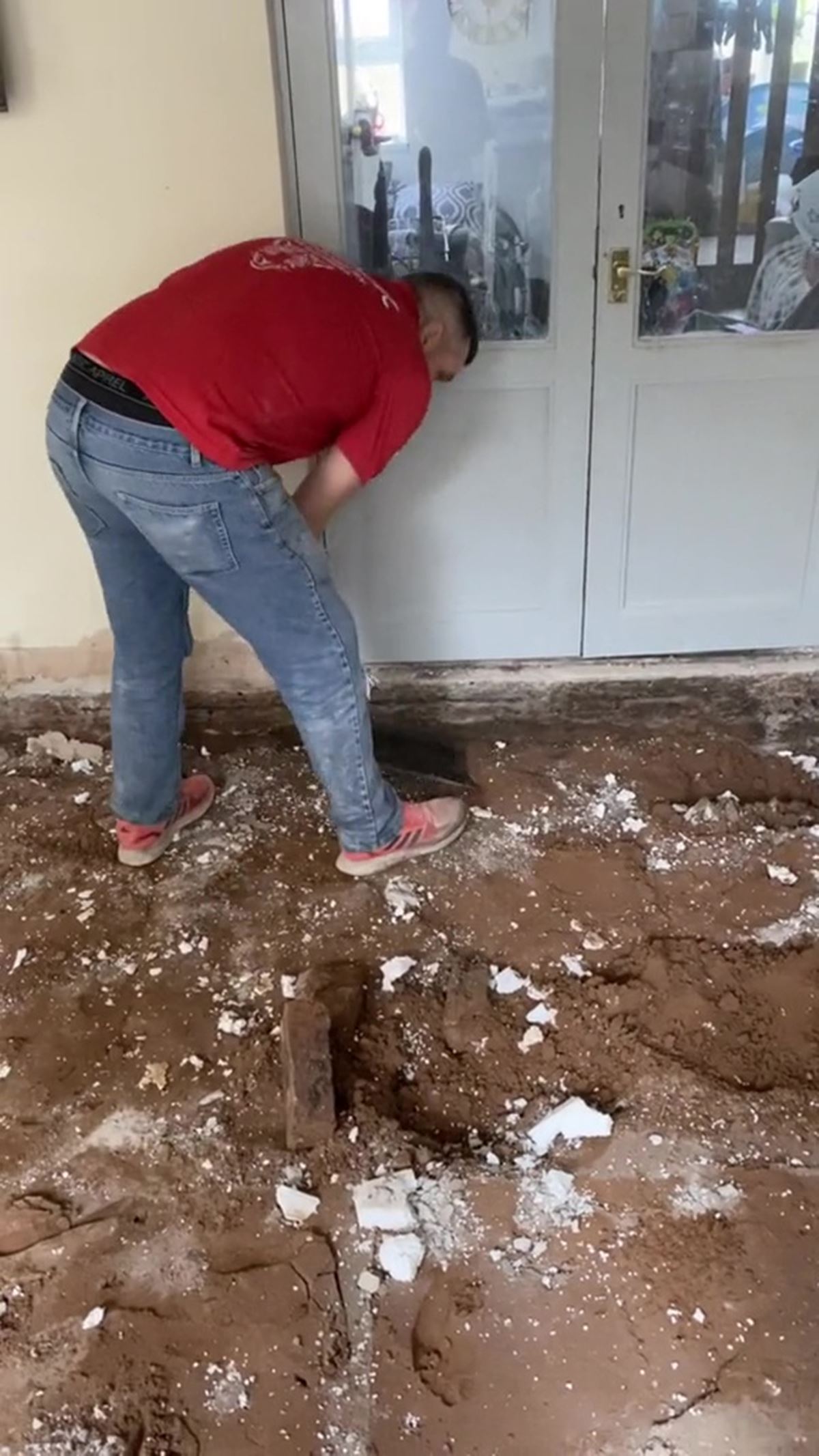 mutfaktan-kuyu-cikti-3