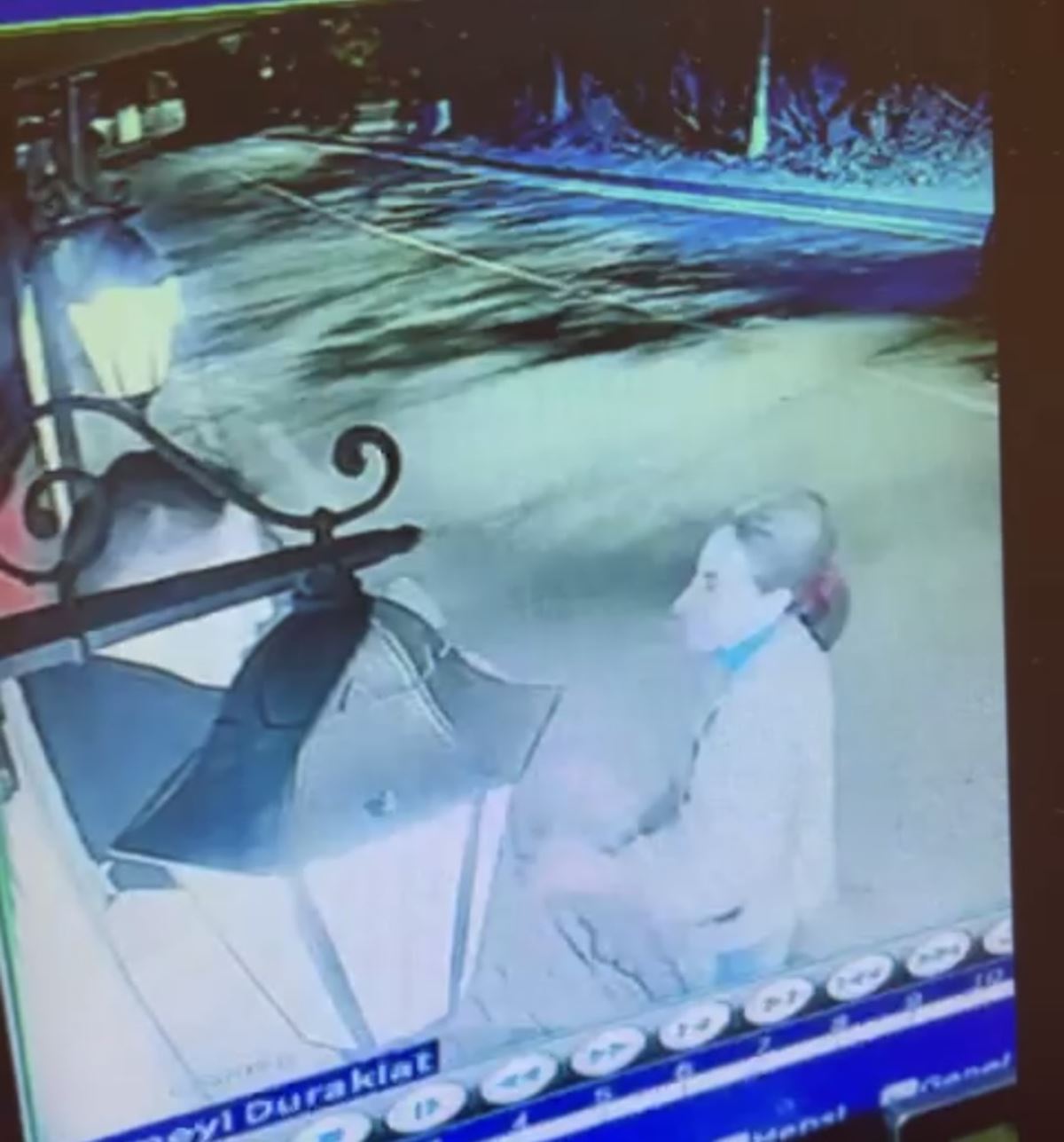 sezen-aksunun-takintili-hayrani-eve-zorla-girmeye-calisti-3