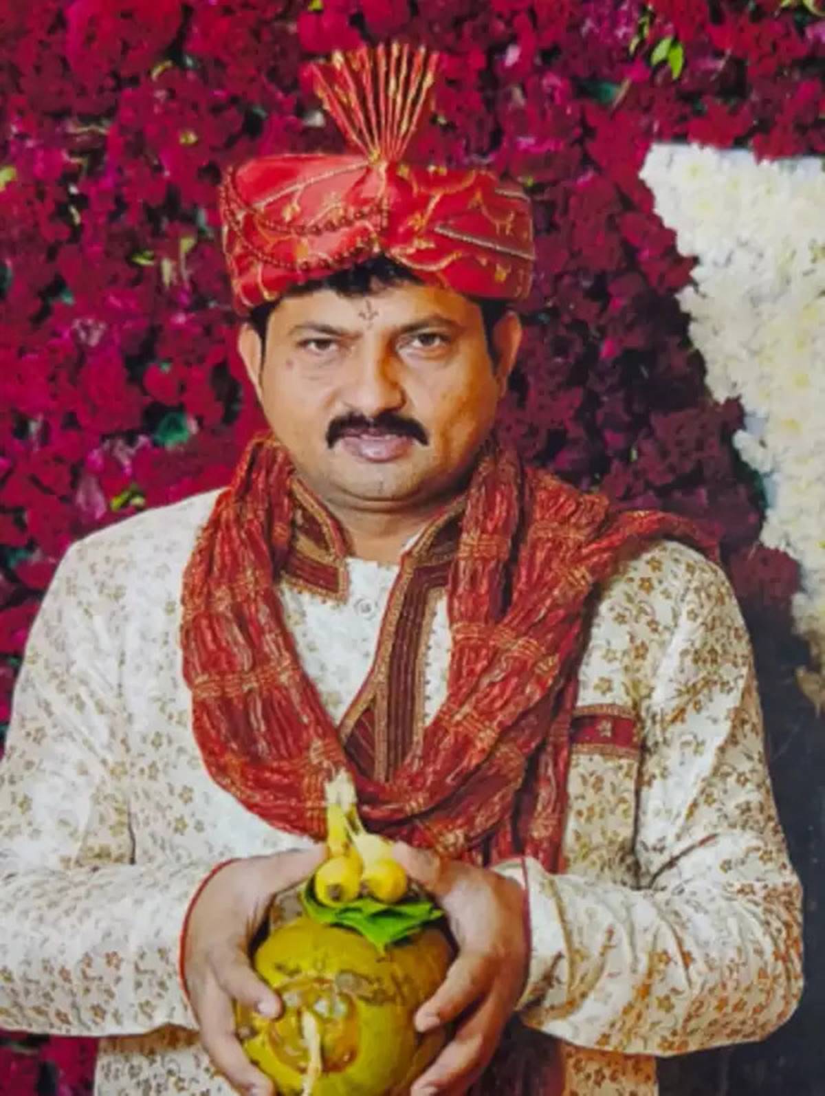 15-kadinla-evlenen-adam-1