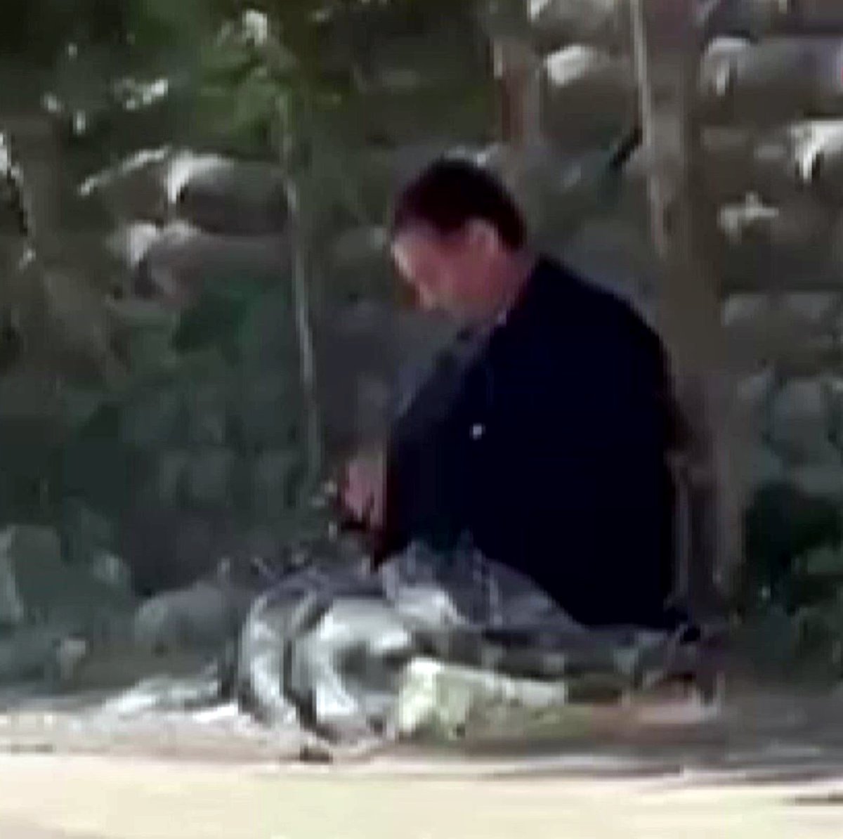 kadin-kiligina-giren-dilenci-1