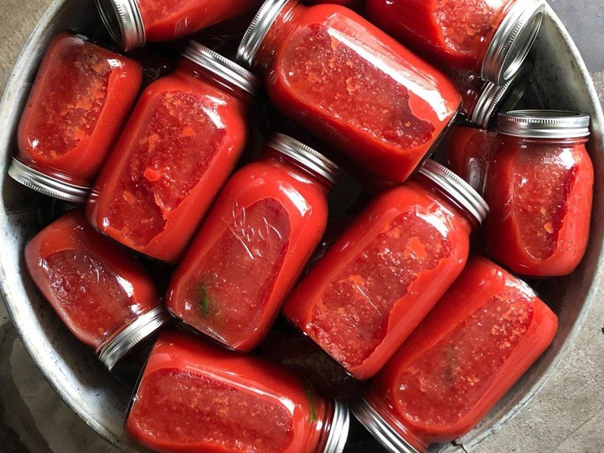 lezzetli-domates-konservesi-yapilisi