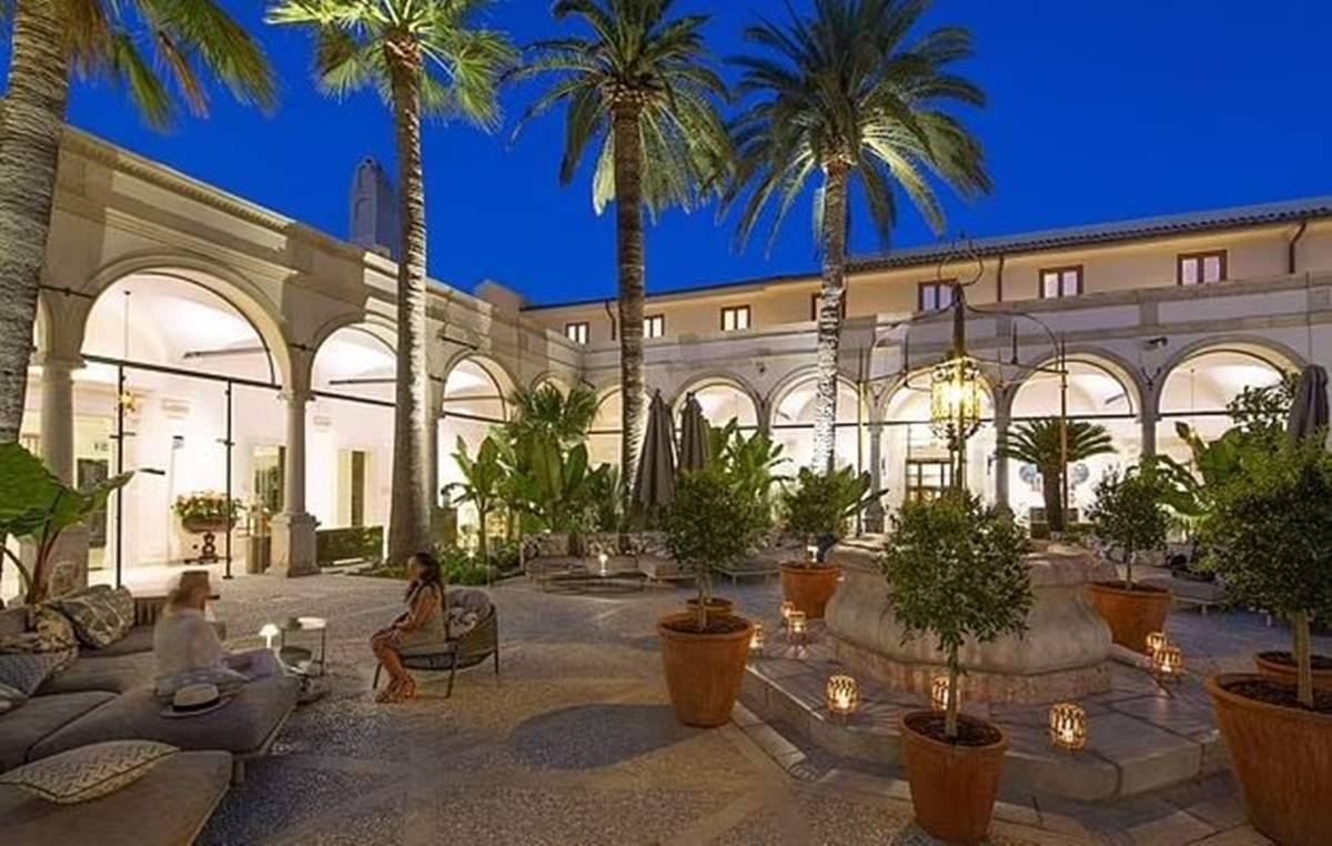 40-derece-otelde-mahsur-kaldilar-3