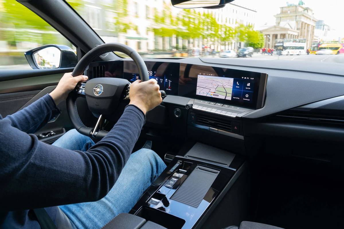 opel-astra-elektrik-turkiye-fiyato-2