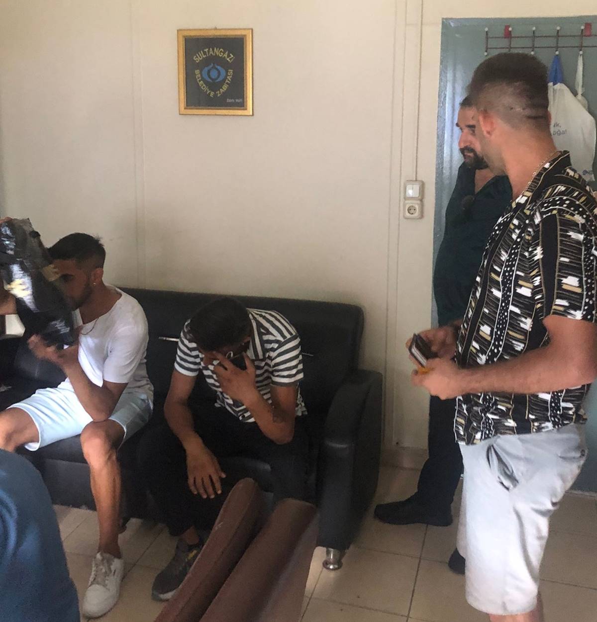 askere-gidecegiz-deyip-dolandirdilar-1