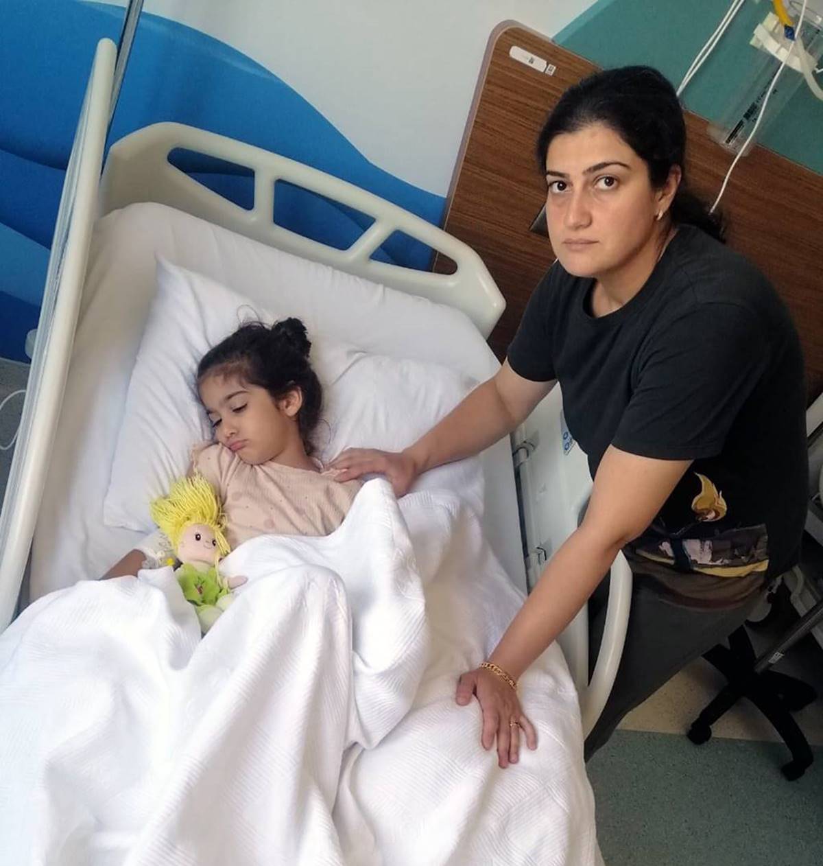 yorgun-mermi-kizin-sirtina-saplandi-5-001