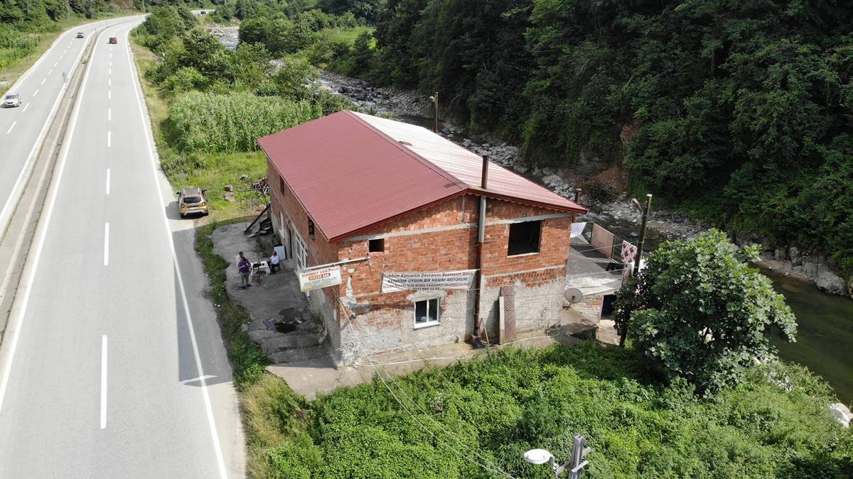 evlenmek-icin-pankart-yaptirdi-6