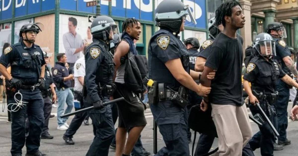 bedava-playstation-5-veren-sosyal-medya-fenomeni-gozaltina-alindi-2