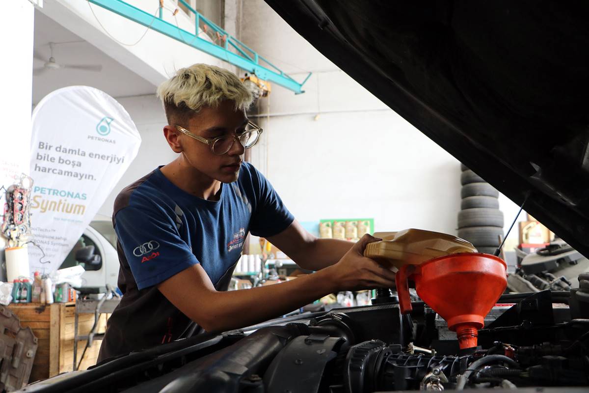 milli-sporcu-hamza-varol-sanayide-ise-girdi-12