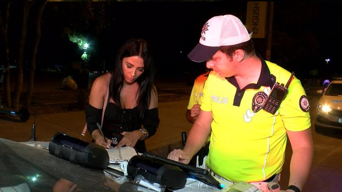 kadikoy-ehliyetsiz-surucu-polise-tehdit4