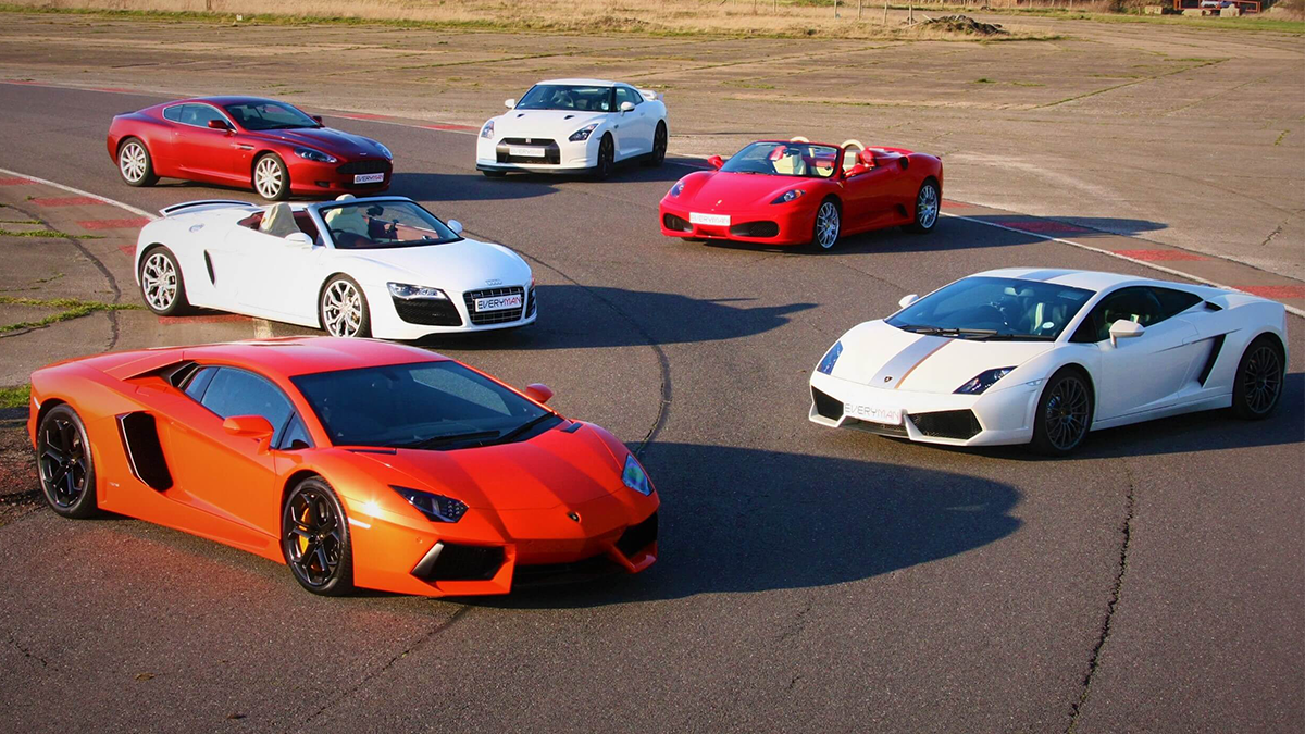 everyman-racing-araclarini-tasiyan-tir-devrildi