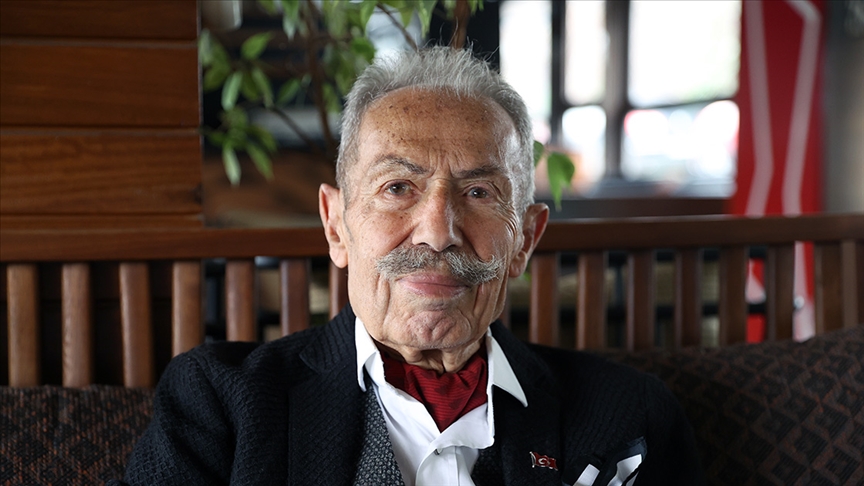 thumbs-b-c-cd73ce52ead42795794fb50438dc30d8