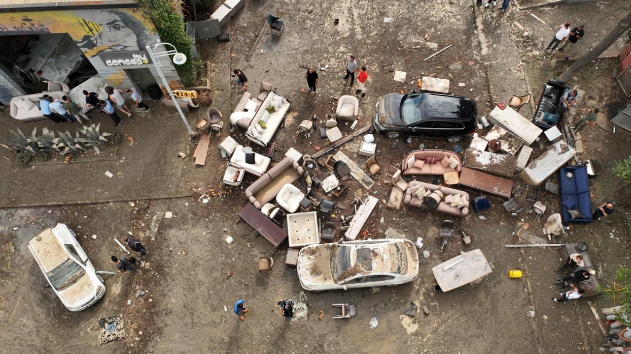 istanbul-sel-aa-2104261