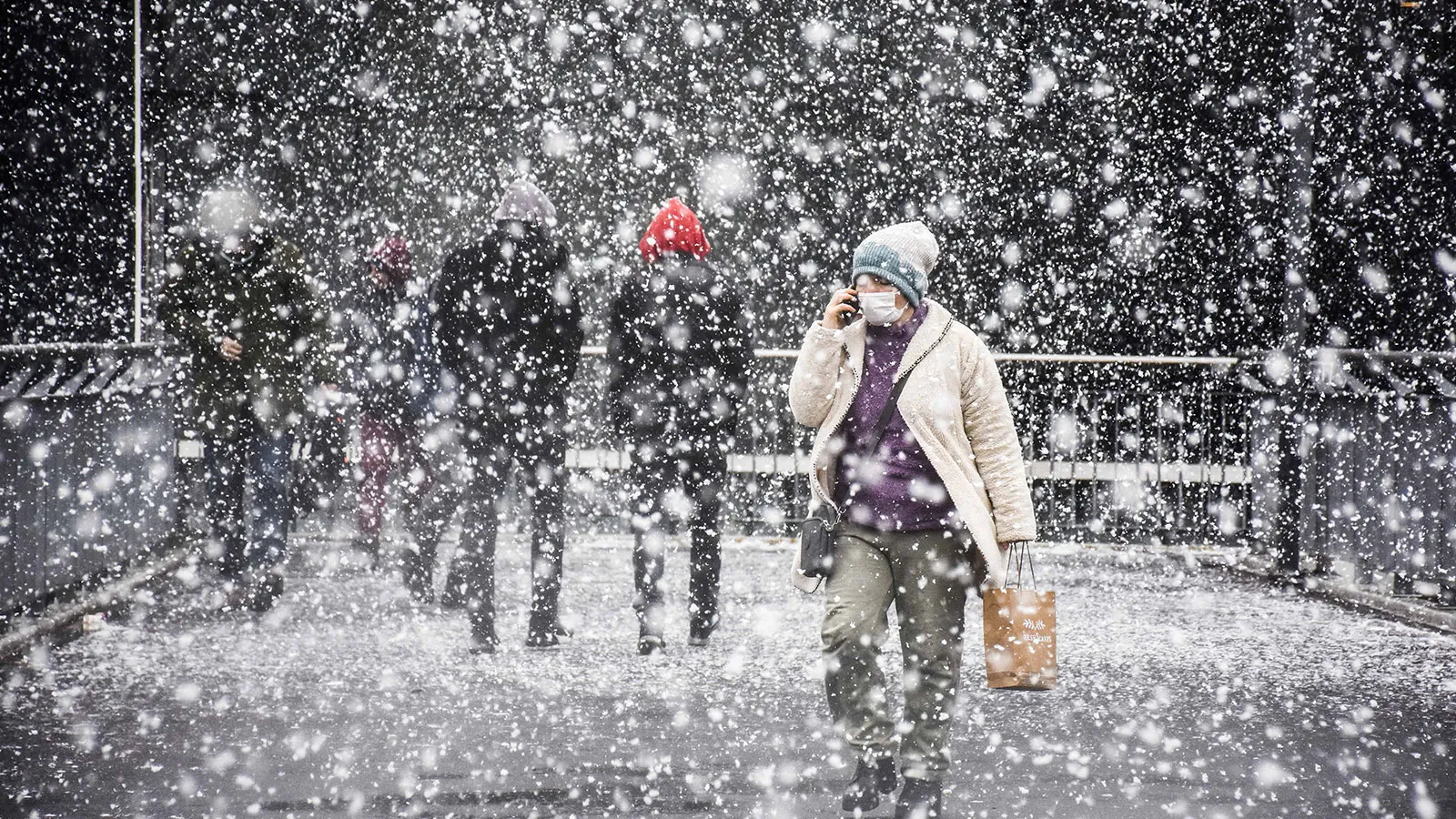 son-dakika-meteoroloji-5-ocak-hava-durumu-raporunu-yayimladi-16-il-icin-yogun-kar-yagisi-uyarisi-t77p.webp