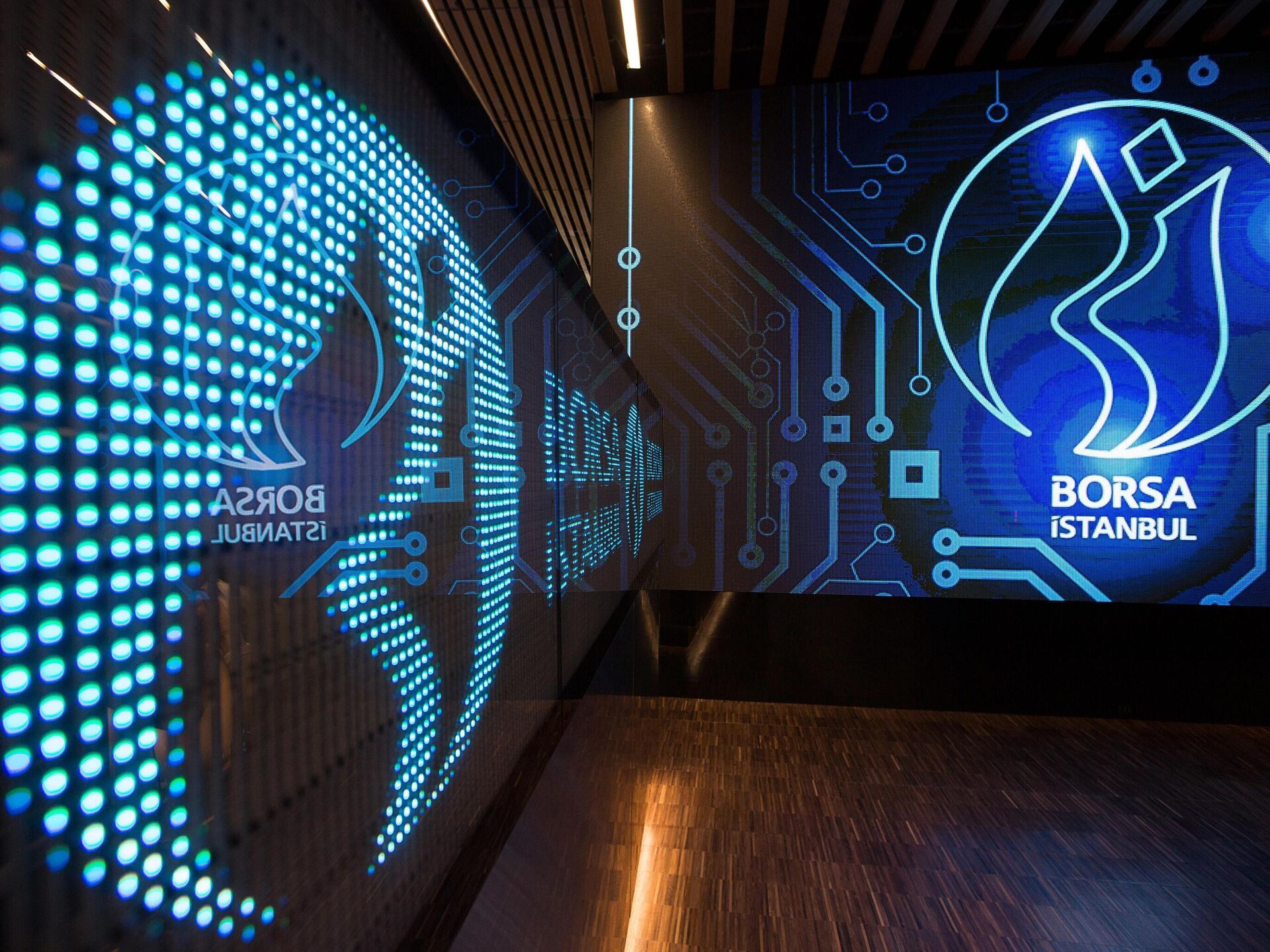 7a582b90c4bcd206-1682676909-1682676918