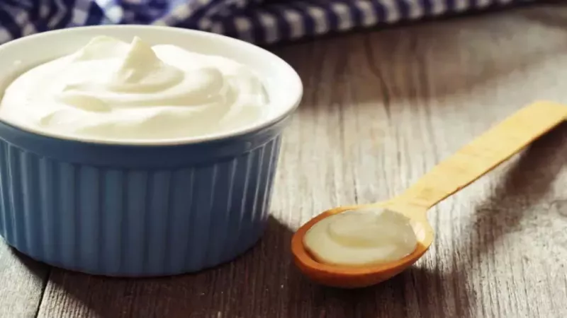 son-gunlerin-modasi-yogurt-diyeti-ile-1-haftada-7-kilo-verin