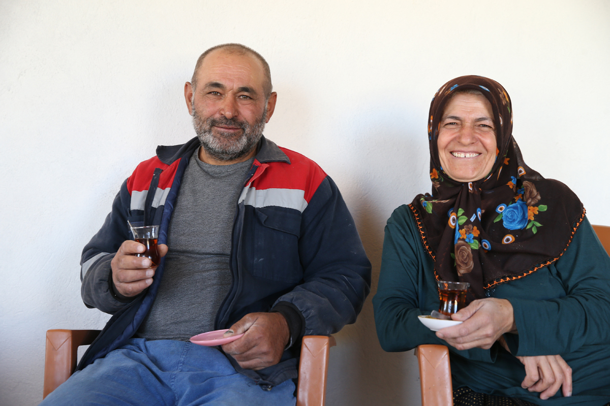 aa-20230920-32196564-32196560-deprem-sonrasi-olu-olarak-kayitlara-gecen-kadin-yasadigini-ispatlamaya-calisiyor