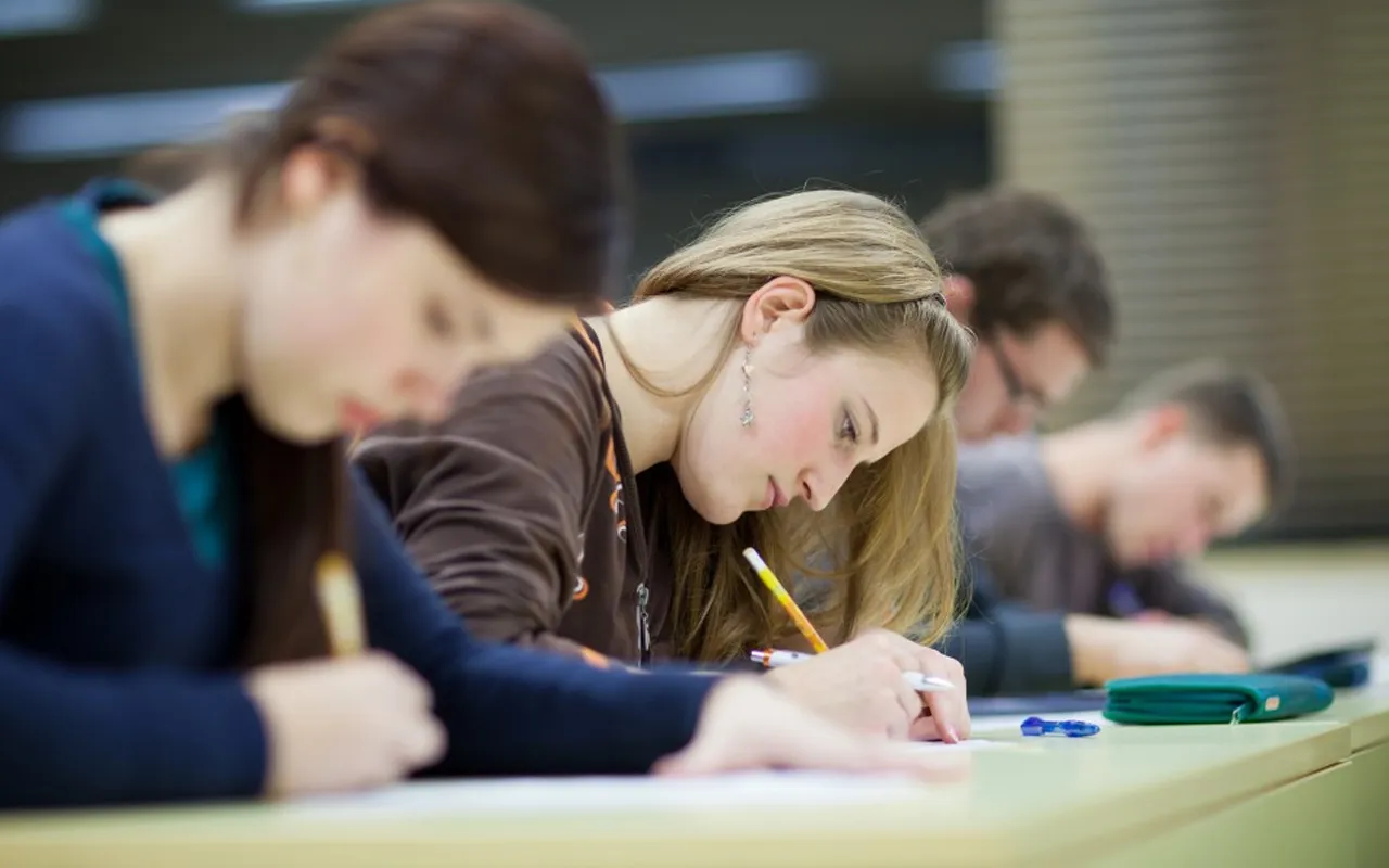 cccascasc-lxyg-cover