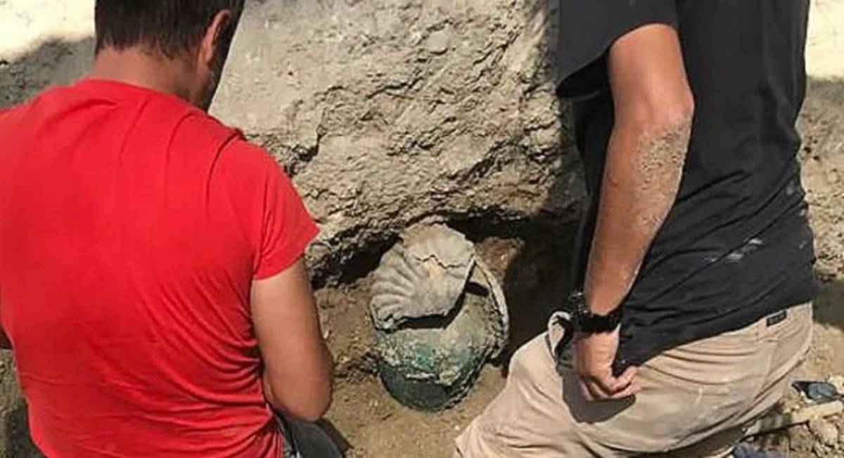 7-bin-500-yillik-anavarza-antik-kentindeki-kazilarda-hazine-bulundu-1