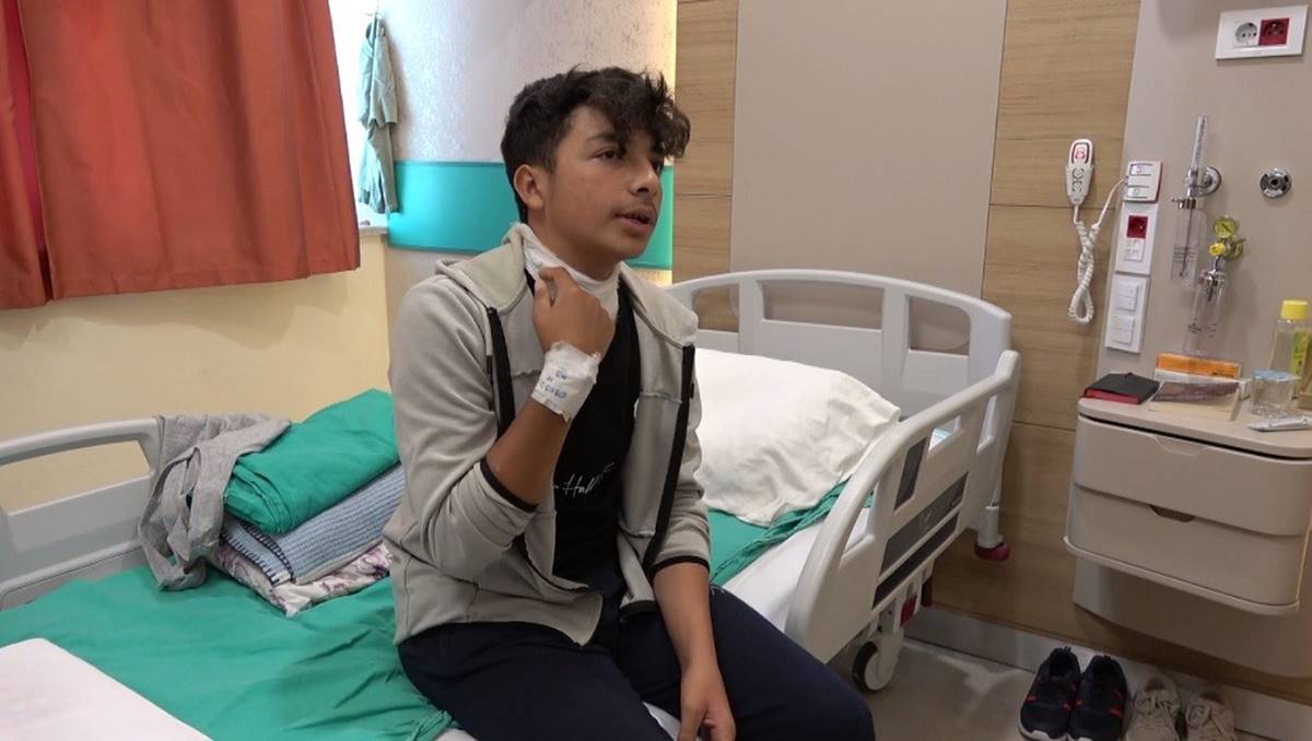 hayvan-otlatirken-uzerlerine-yildirim-dustu-4