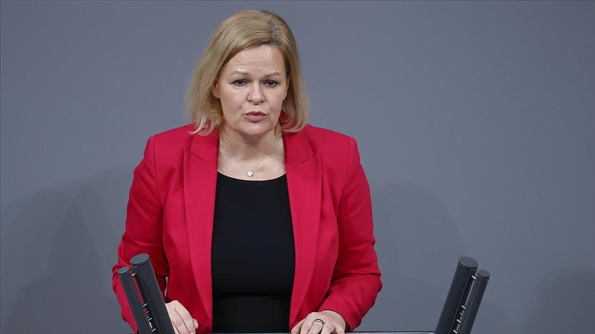 thumbs-b-c-bfcae0afb19094f6e4b15ef1de0c4070