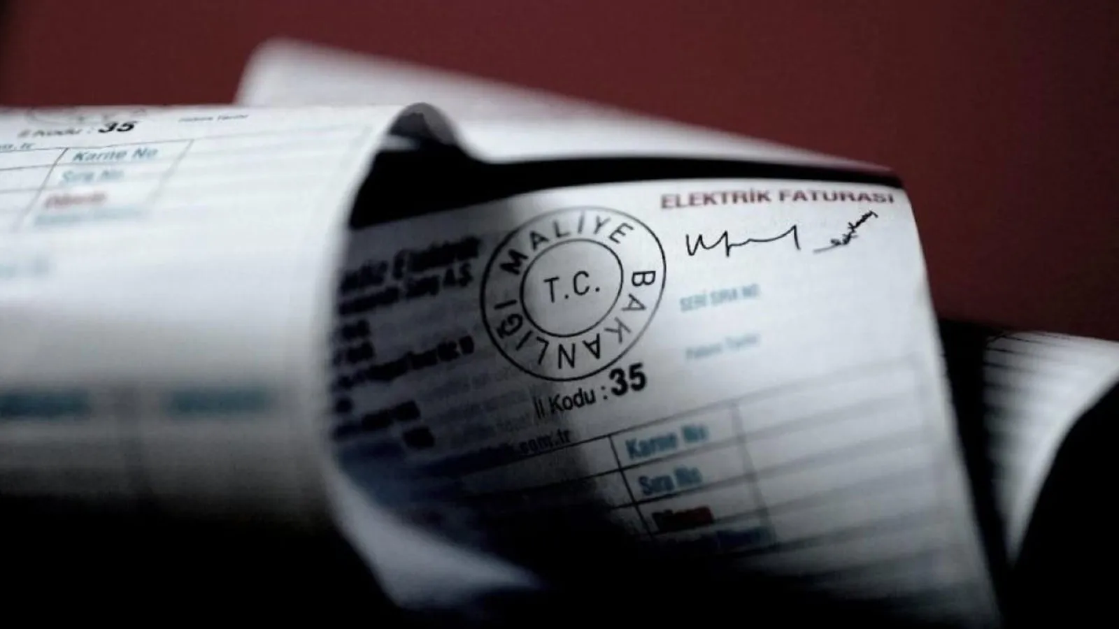 dogalgaz-ve-elektrikte-ekim-tarifeleri-degismedi-k30l